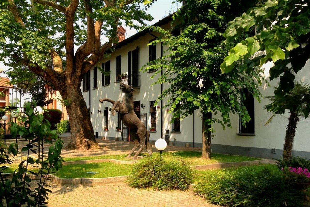 Excel Hotel Naviglio - Ca'Bianca Milano Exterior foto