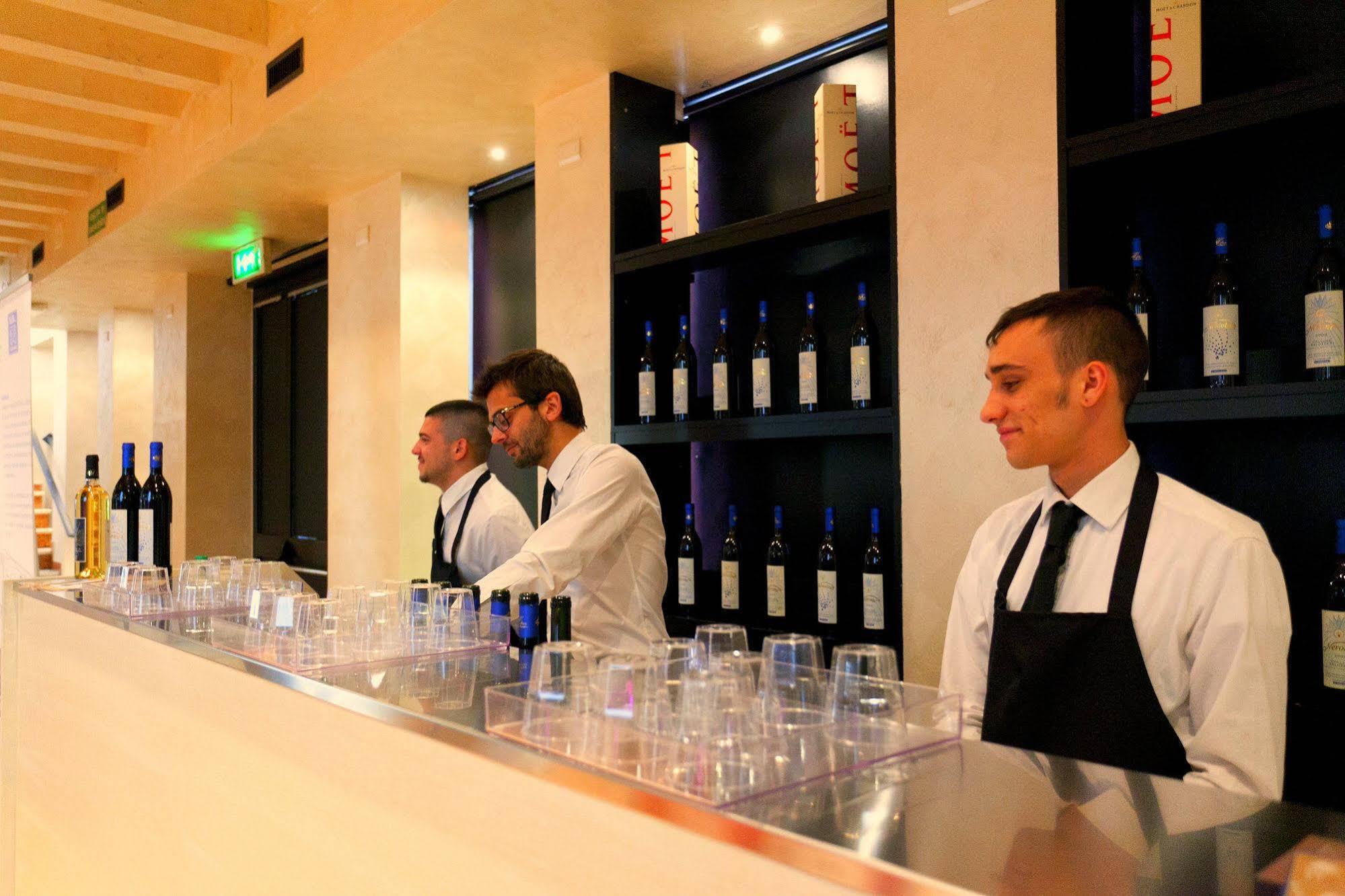 Excel Hotel Naviglio - Ca'Bianca Milano Exterior foto
