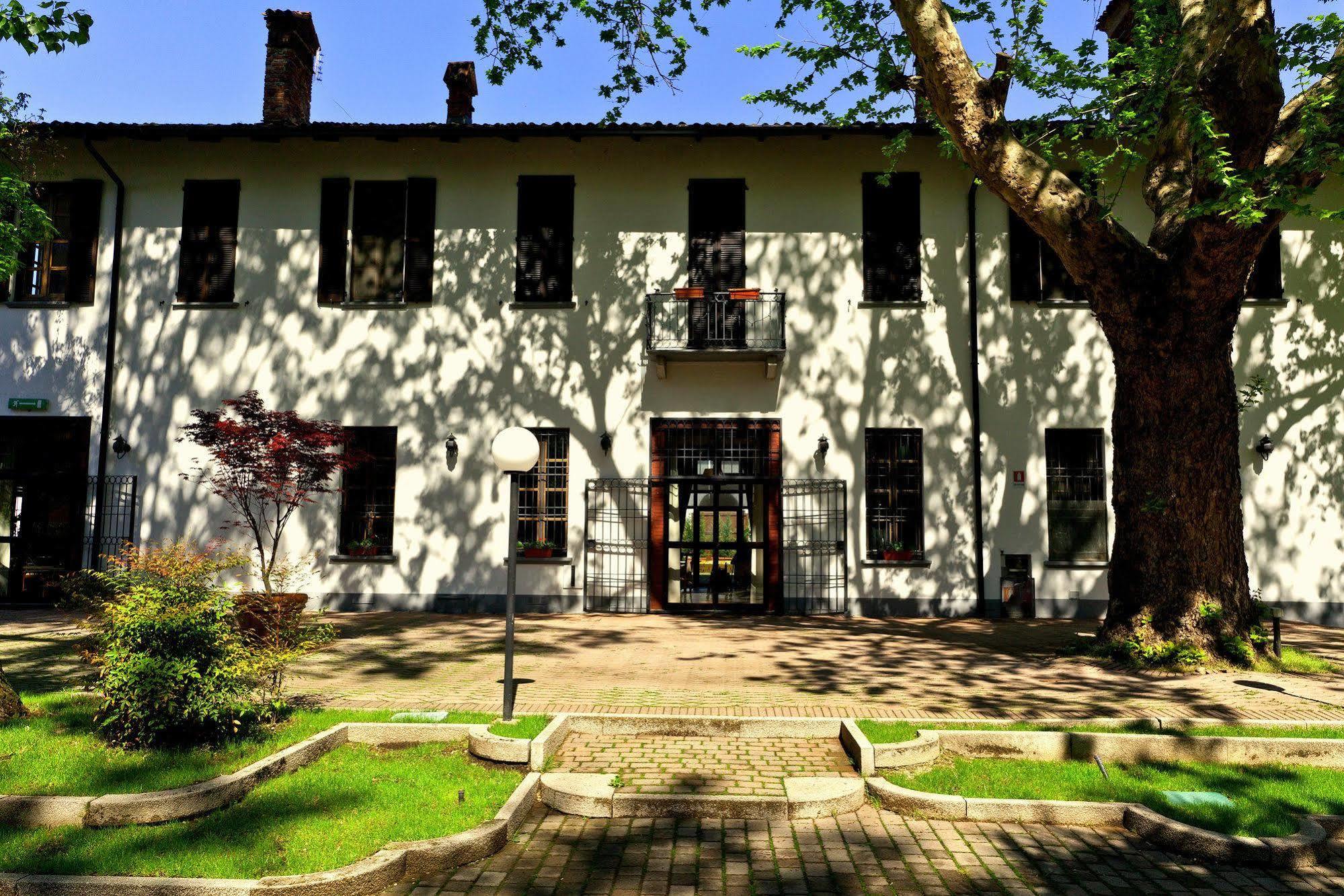 Excel Hotel Naviglio - Ca'Bianca Milano Exterior foto