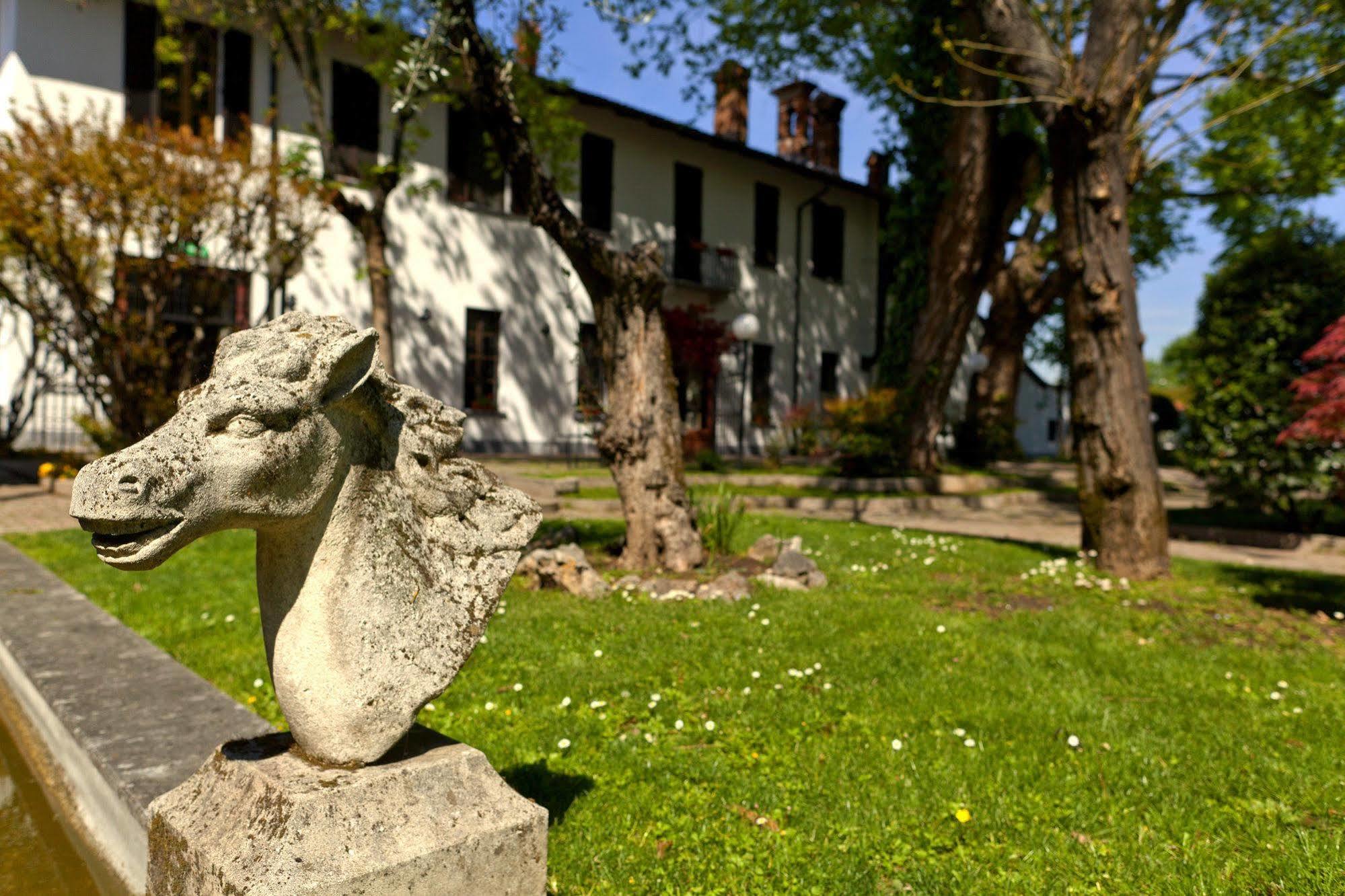 Excel Hotel Naviglio - Ca'Bianca Milano Exterior foto