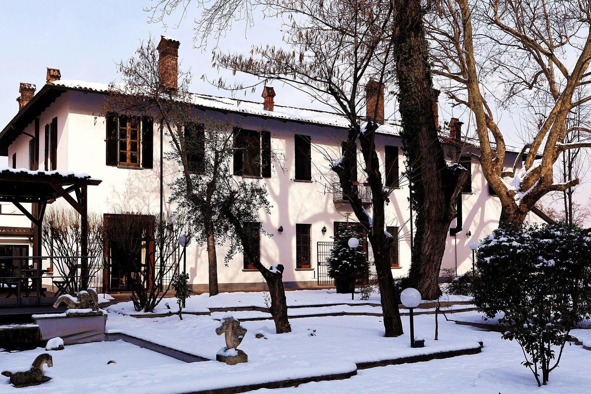 Excel Hotel Naviglio - Ca'Bianca Milano Exterior foto